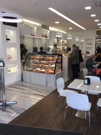 Pastelaria e Padaria Momentus