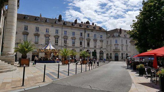place du Huit-Septembre