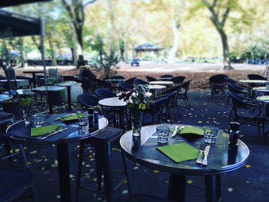 Le Petit Jardin