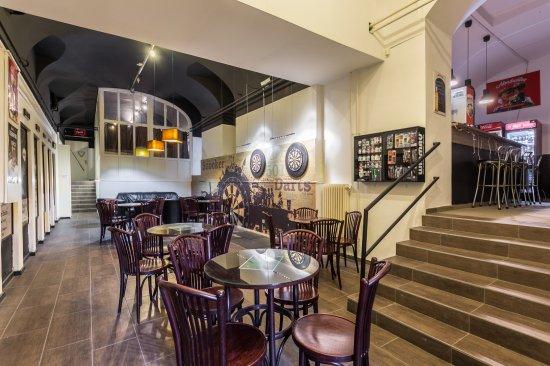 Ötker Snooker Club and Pub