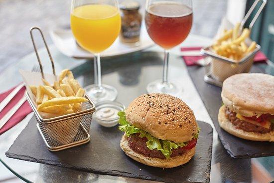 Alfama Wine & Burgers