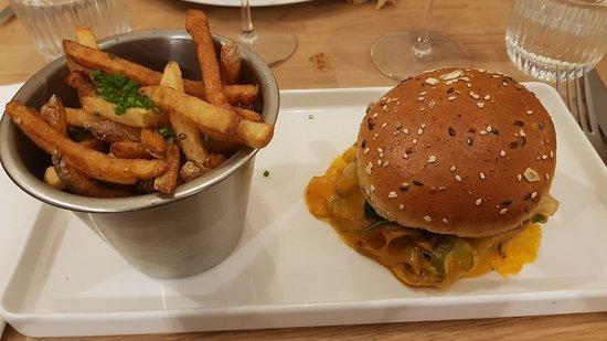 L'Escapade Du Danton