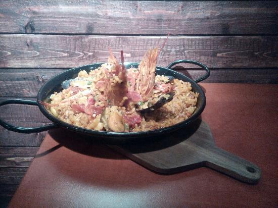 Guapa Paella and Cocktail Bar