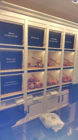 Backerei Und Cafe Wust