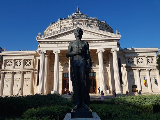 Monument to Mihai Eminescu