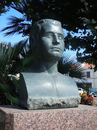 Buste de Pierre Griffi