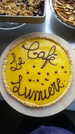 Le Cafe Lumiere