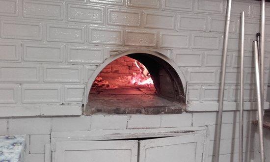 19. 71 Pizzeria & Burgheria