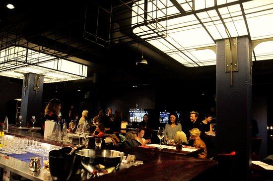 WINSKY Wine'n'Whisky Bar