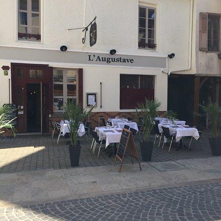 L'Augustave