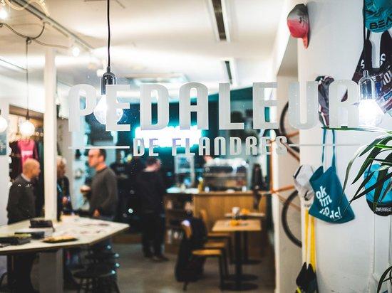 Pedaleur De Flandres Cycling Cafe