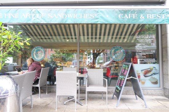 Edward's Eaux-Vives 2000