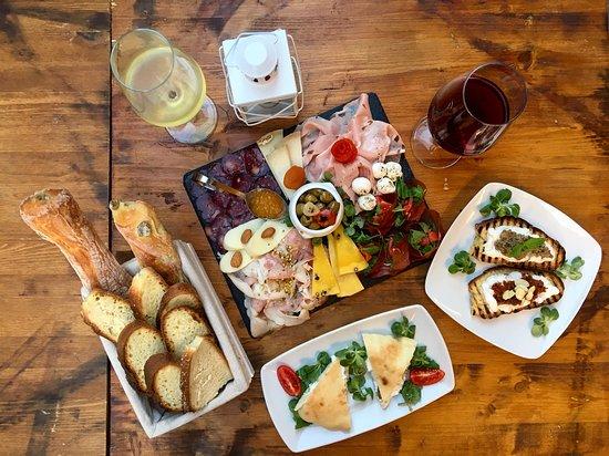 Mooddica Enopaninoteca