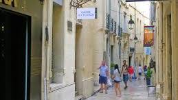 rue commerçante Ecusson