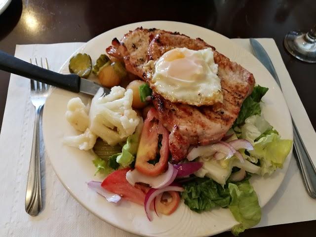 Churrasqueira Vila Verde Restaurant