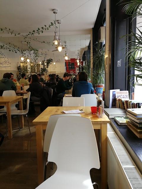 15 sweet minutes Cafe