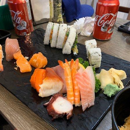 Mo-Mo Sushi House