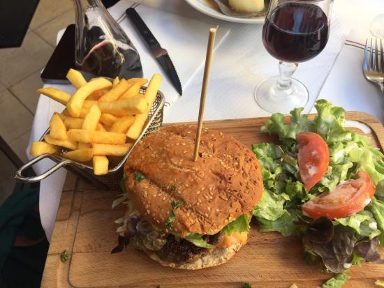 Cafe le Petit Cluny