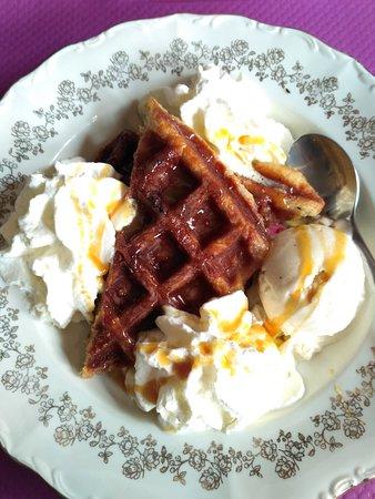 La Cour des Demoiselles