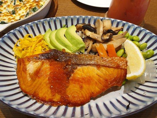 On the Table Tokyo Café