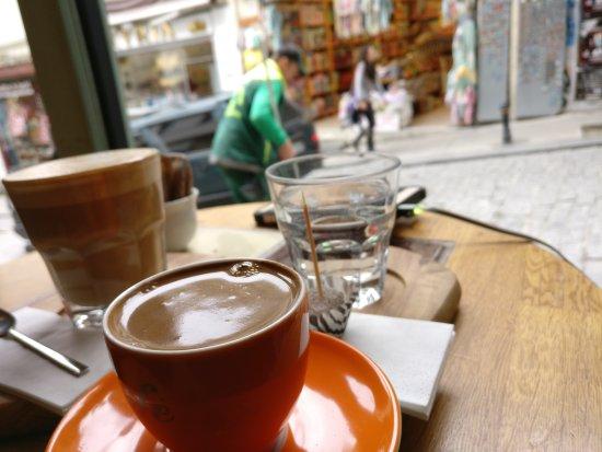 Latife Turk Kahvecisi