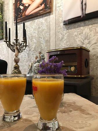 Dark Velvet Cafe Bar