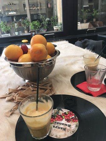 2 Goulies & 2 Boukies