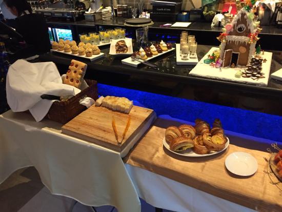 Acqua Wine Bar and Restaurant