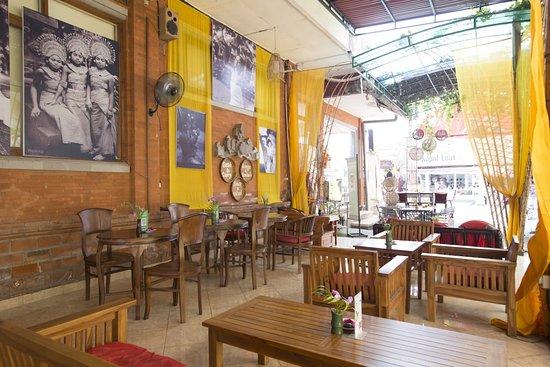 Baliwood Resto