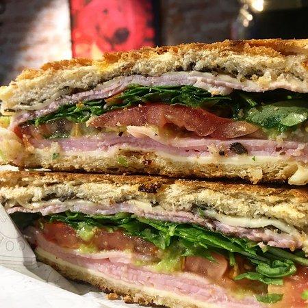 Copper Deli Mazarredo