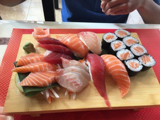 Yoshi Sushi