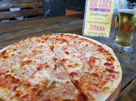 Red Brick Bar & Grill