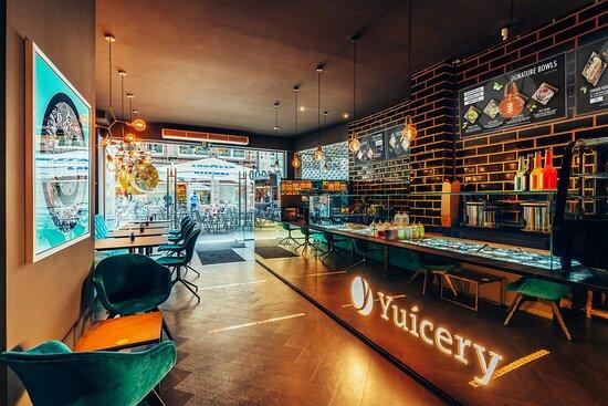 Yuicery Ehrenstrasse