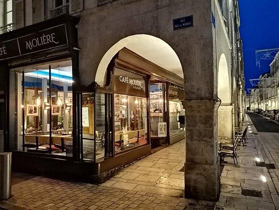 Le Cafe Moliere