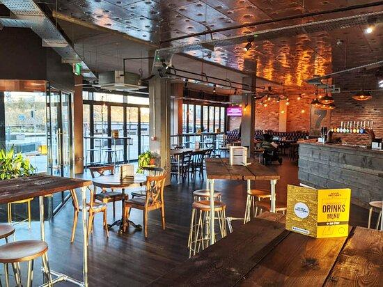 SEVEN BRO7HERS BEERHOUSE Middlewood Locks