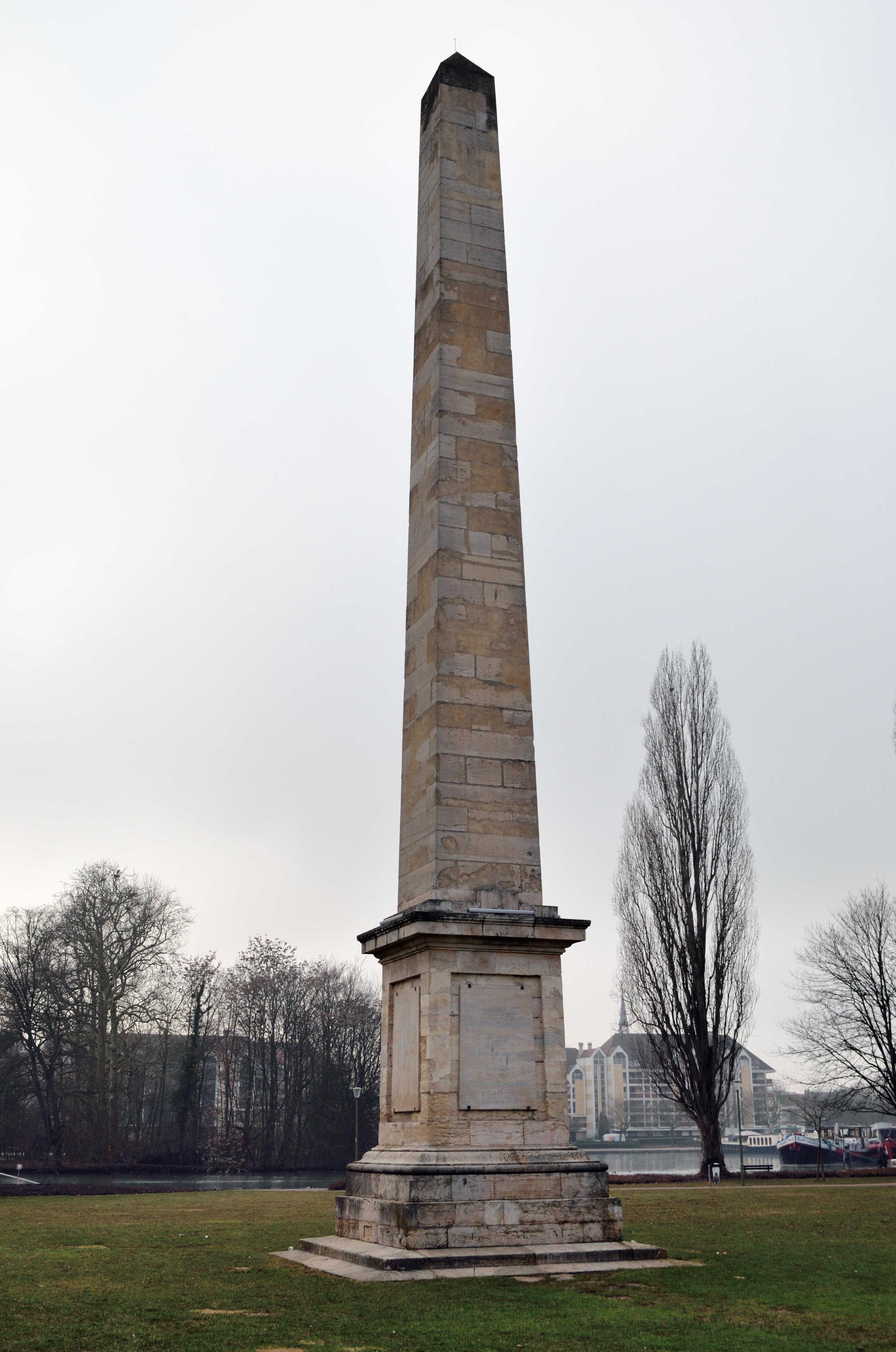 obélisque de Dijon