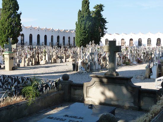 Cementerio De Reus