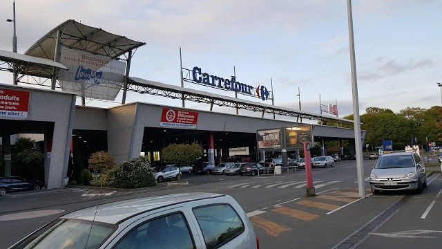 Centre commercial Carrefour Lomme