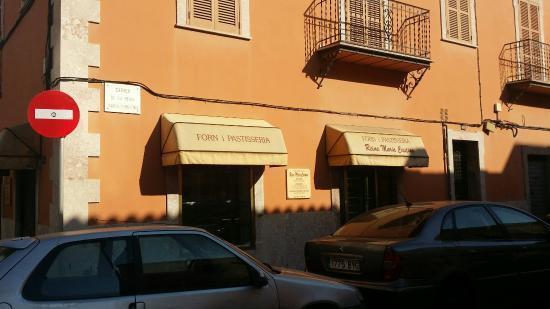 Panaderia Pasteleria Reina Maria Cristina