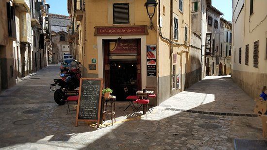 La Vinya de Santa Clara Wine Bar