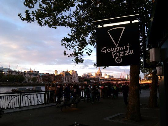 Gourmet Pizza