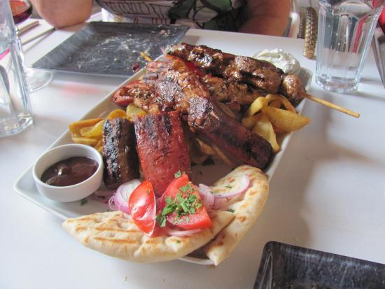 I Gusti Cafe Restaurant