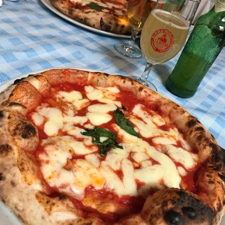 Regina Margherita cucina e pizzeria napoletana