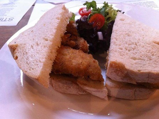 Stirlings Bar Lounge & Eatery