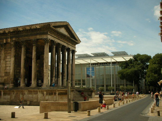 Carré d'Art-Musée d'art contemporain