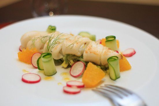 Tapas et Vinos Restaurant