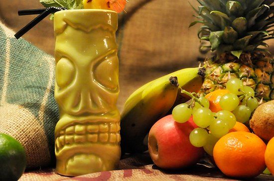 Kokomo Tikibar & Room