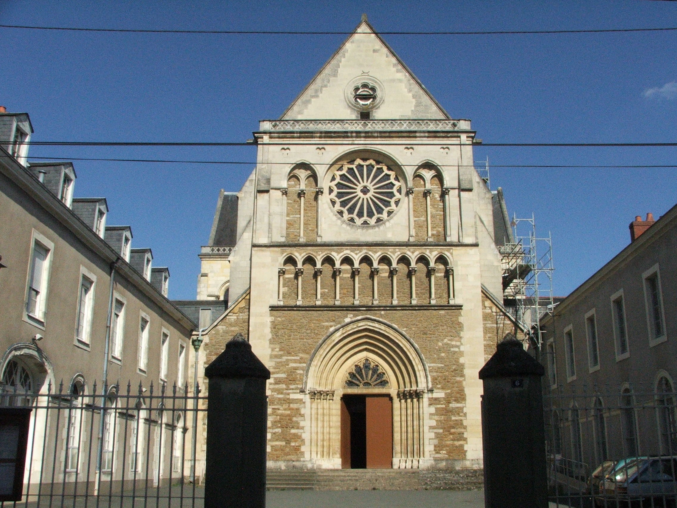 église Notre-Dame-de-Sainte-Croix