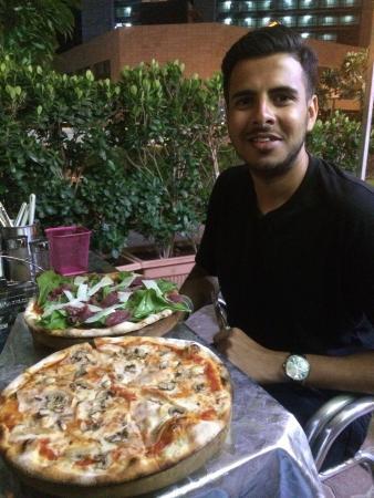 Pizza Connection