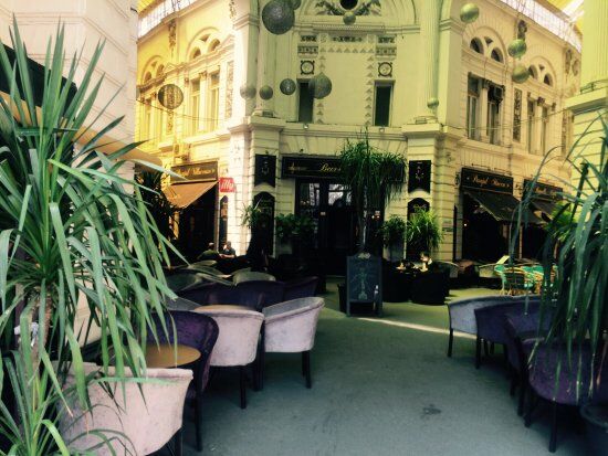 Bemolle Cafe